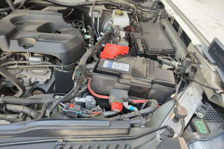 Used Ford Bronco 2024 2.3T Wilderness Engine Bay Left