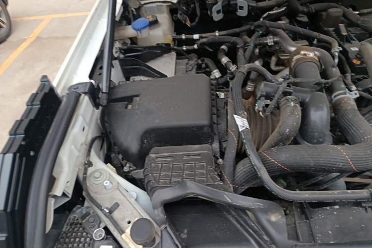 Used Ford Bronco 2024 2.3T Ink Diamond Big-Tire Off-Road Version Engine Bay Right