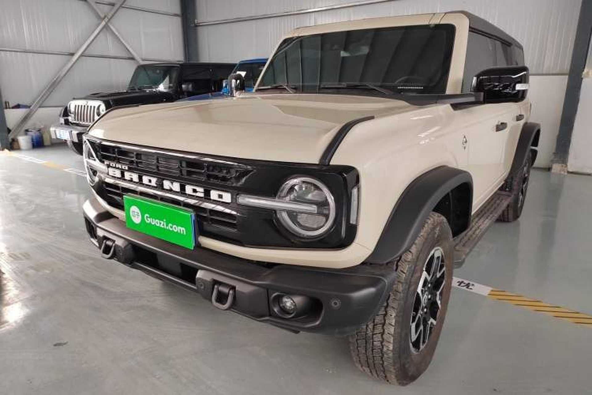 Used Ford Bronco 2024 2.3T Long Beach Front Left 45 Deg