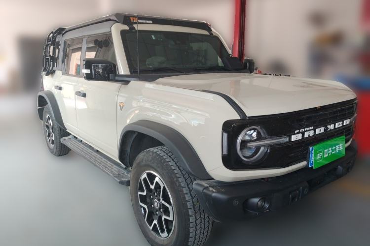 Used Ford Bronco 2024 2.3T Long Beach Front Right 45 Deg