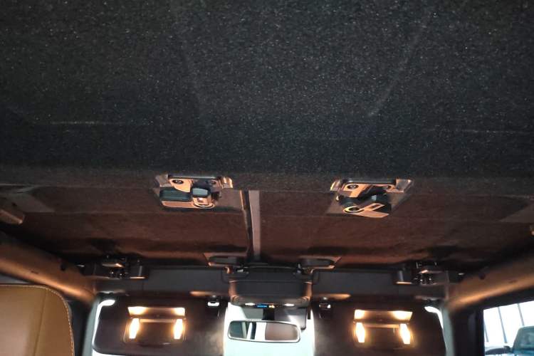 Used Ford Bronco 2024 2.3T Long Beach Headliner