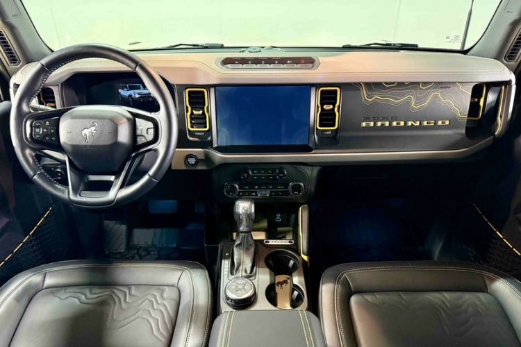 Used Ford Bronco 2024 2.3T Wilderness Interior 1