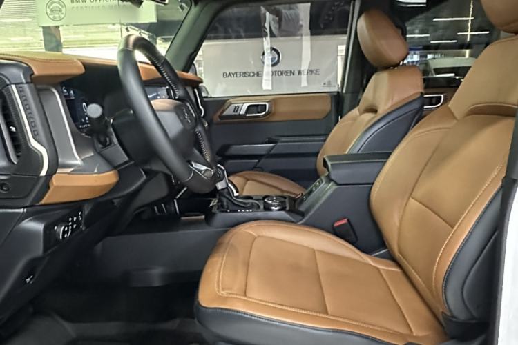 Used Ford Bronco 2024 2.3T Long Beach Interior 2