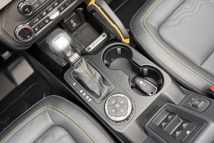 Used Ford Bronco 2024 2.3T Wilderness Interior 3