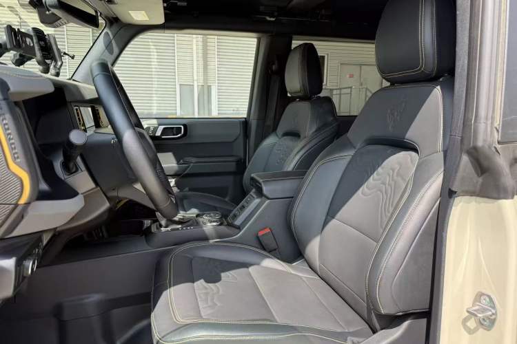 Used Ford Bronco 2024 2.3T Wilderness Interior 3