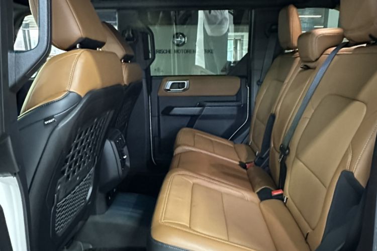 Used Ford Bronco 2024 2.3T Long Beach Interior 3