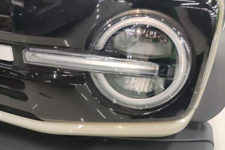 Used Ford Bronco 2024 2.3T Diamond Edition Left Front Headlight