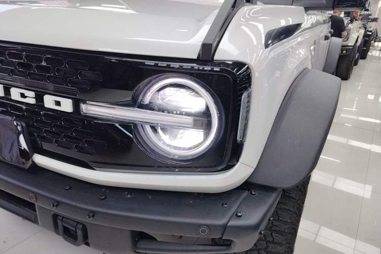 Used Ford Bronco 2024 2.3T Wilderness Left Front Headlight