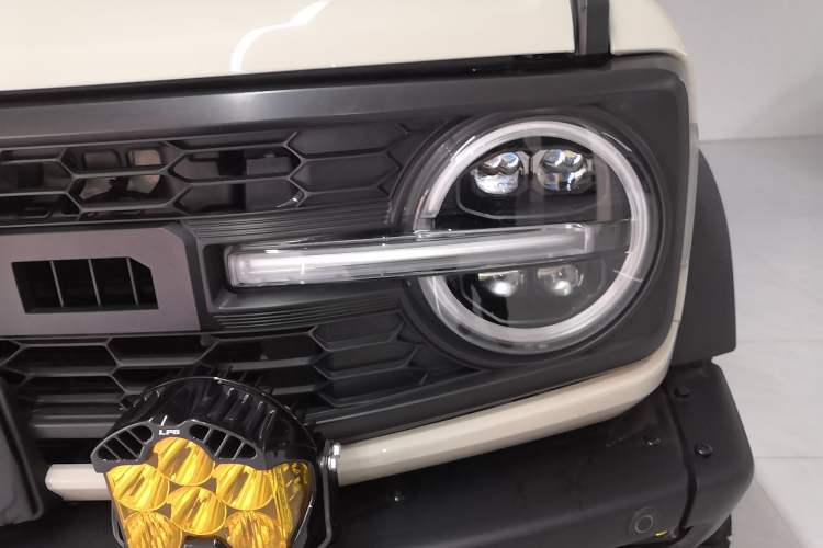 Used Ford Bronco 2024 2.3T Wilderness Left Front Headlight