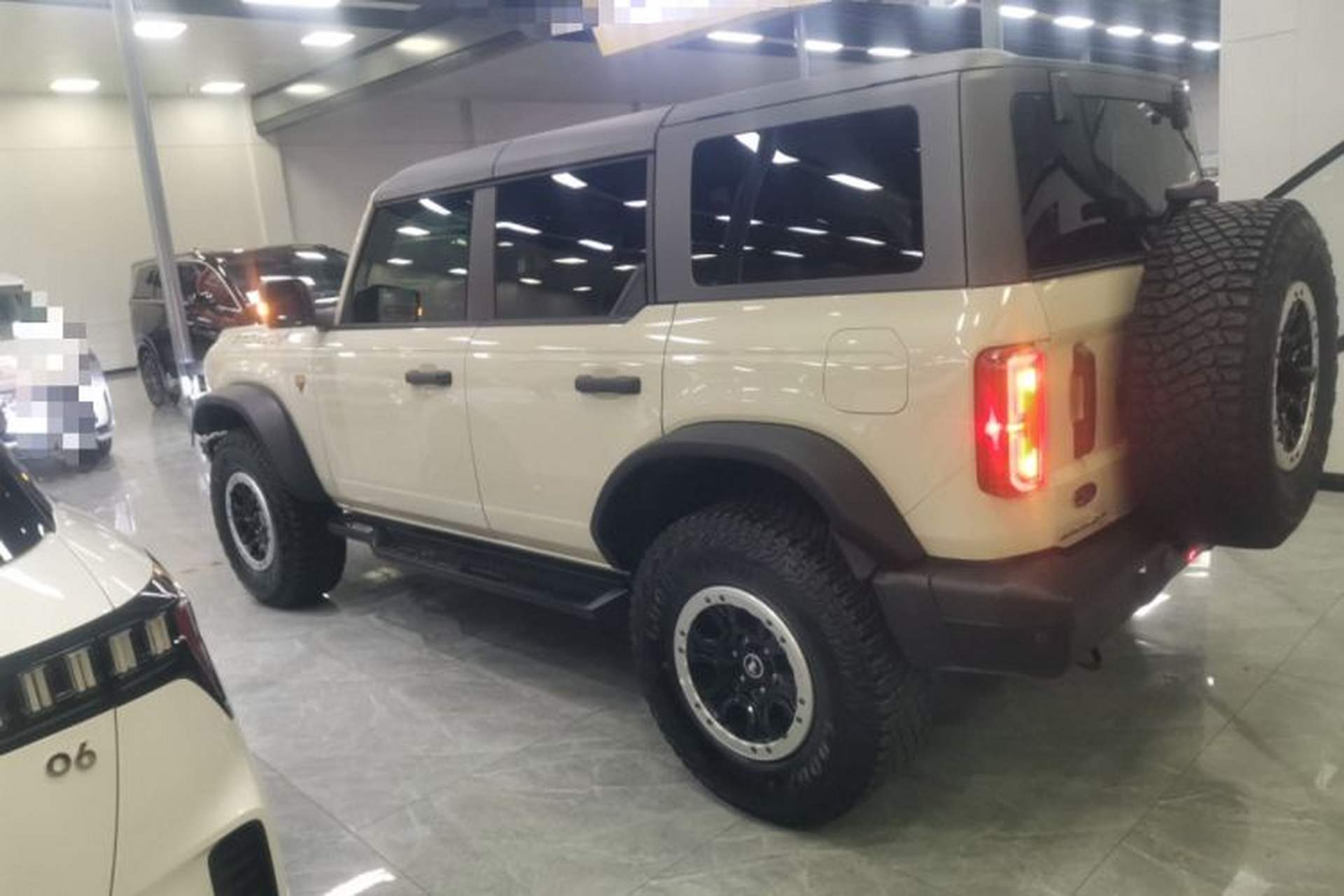Used Ford Bronco 2024 2.3T Wilderness Left Side