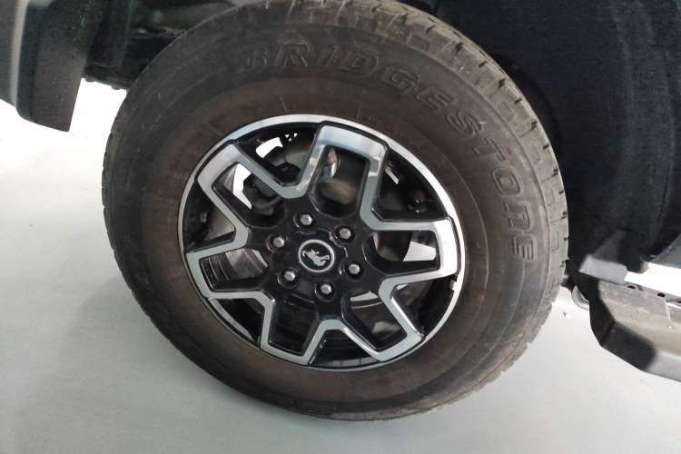 Used Ford Bronco 2024 2.3T Long Beach Right Rear Wheel Hub