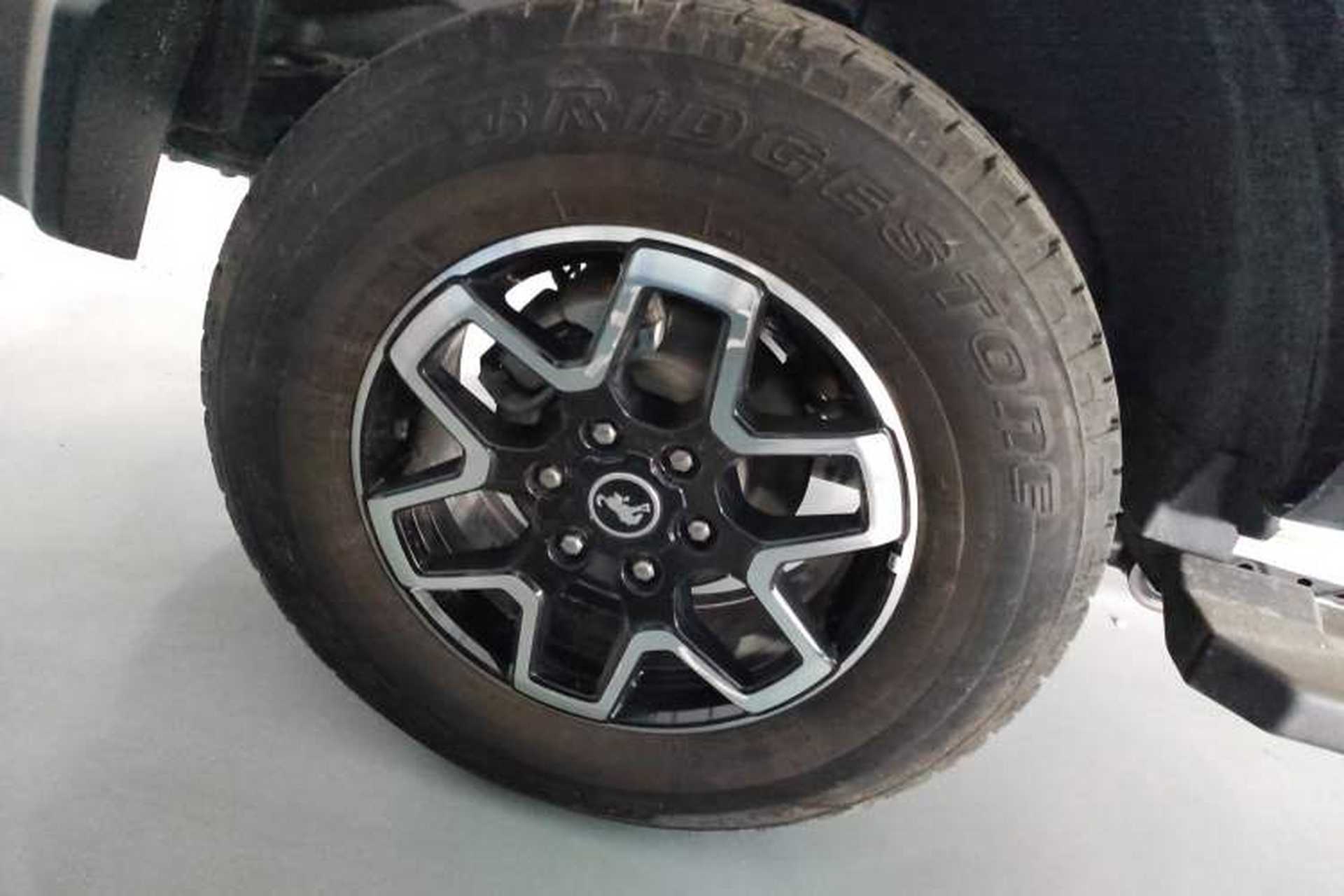 Used Ford Bronco 2024 2.3T Long Beach Right Rear Wheel Hub