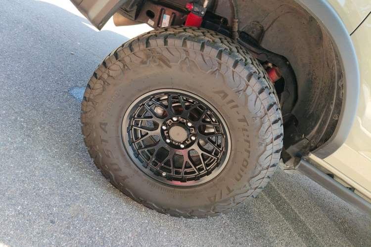 Used Ford Bronco 2024 2.3T Wilderness Right Rear Wheel Hub