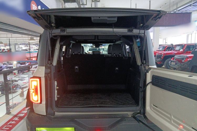 Used Ford Bronco 2024 2.3T Wilderness Trunk