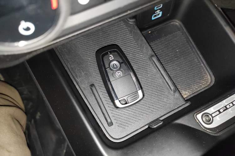 Used Ford Bronco 2024 2.3T Long Beach Vehicle Key
