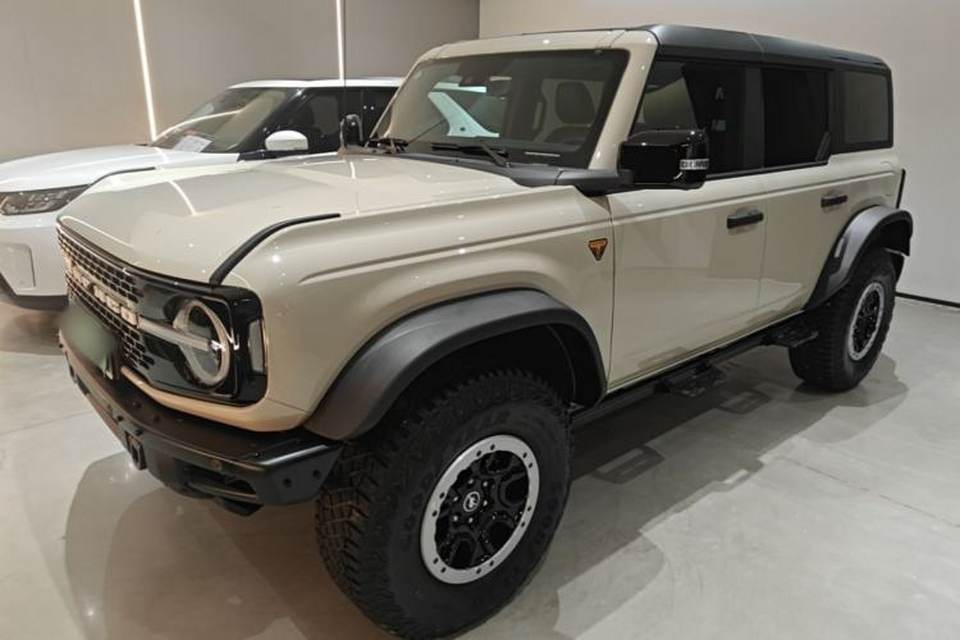 Ford Bronco 2024