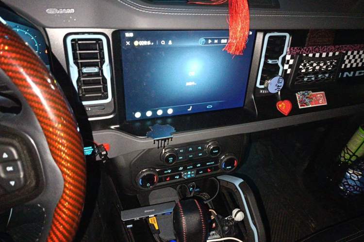 Used Ford Bronco 2024 2.3T Diamond Edition Audio And AC Panel