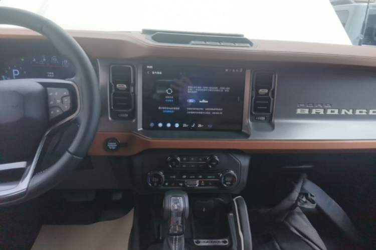Used Ford Bronco 2024 2.3T Long Beach Audio And AC Panel