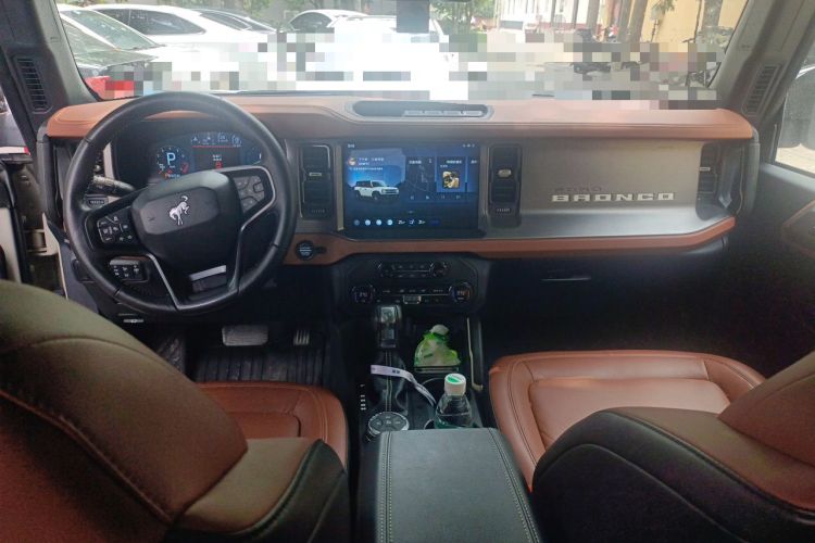 Used Ford Bronco 2024 2.3T Long Beach Center Console