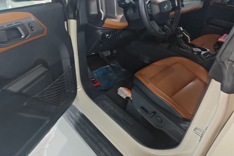 Used Ford Bronco 2024 2.3T Long Beach Driver Seat