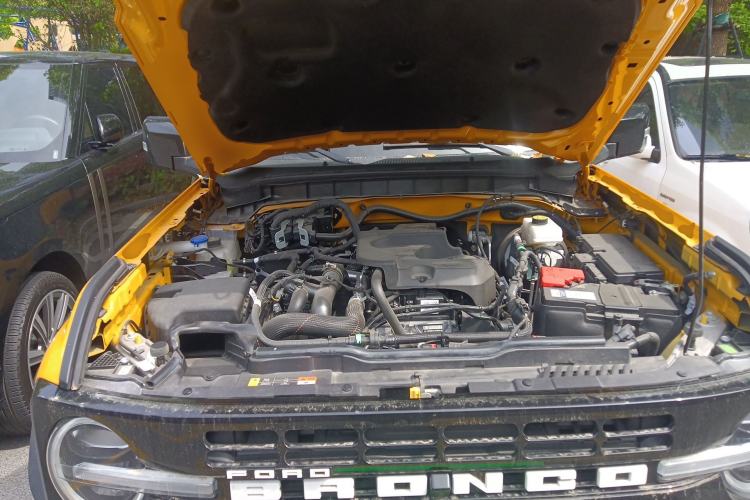 Used Ford Bronco 2024 2.3T Long Beach Big-Foot Off-Road Version Engine Bay