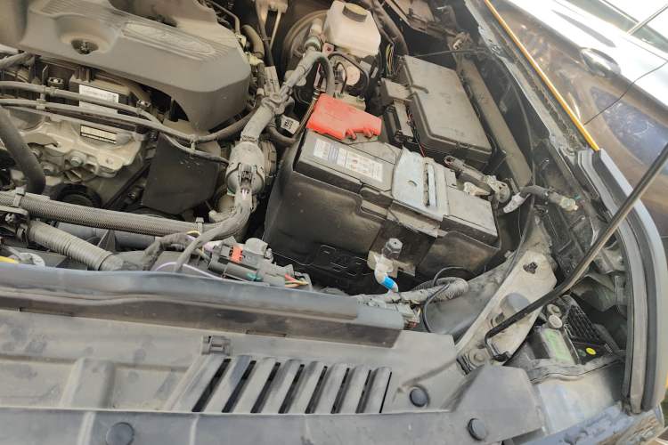 Used Ford Bronco 2024 2.3T Long Beach Engine Bay Left
