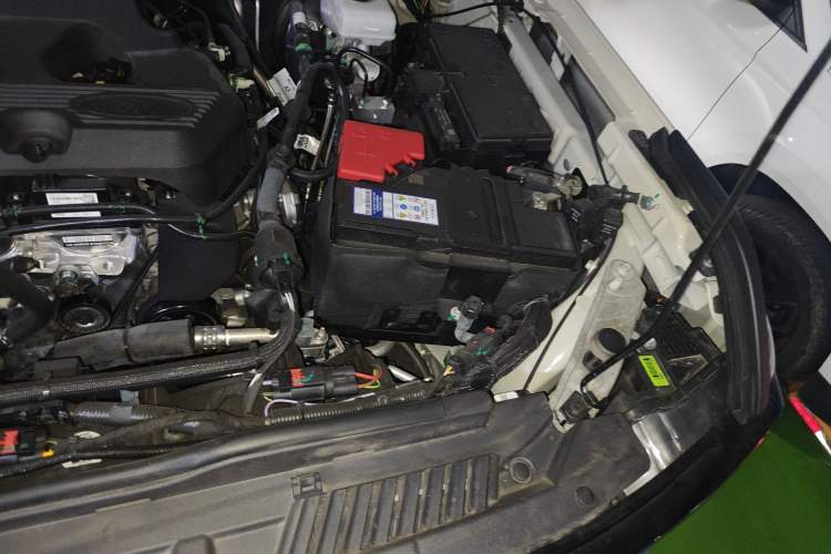 Used Ford Bronco 2024 2.3T Wilderness Engine Bay Left