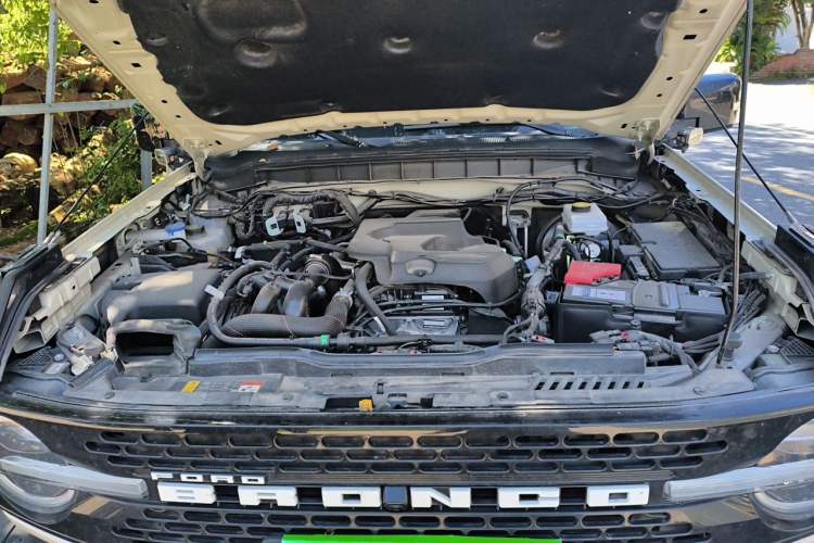 Used Ford Bronco 2024 2.3T Wilderness Engine Bay