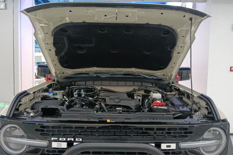 Used Ford Bronco 2024 2.3T Wilderness Engine Bay