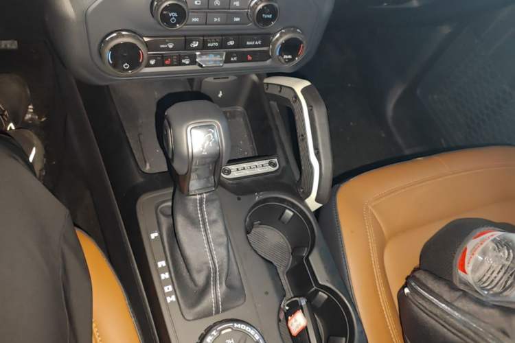 Used Ford Bronco 2024 2.3T Long Beach Gear Lever