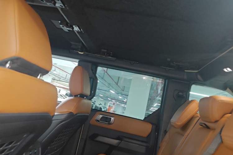 Used Ford Bronco 2024 2.3T Long Beach Headliner