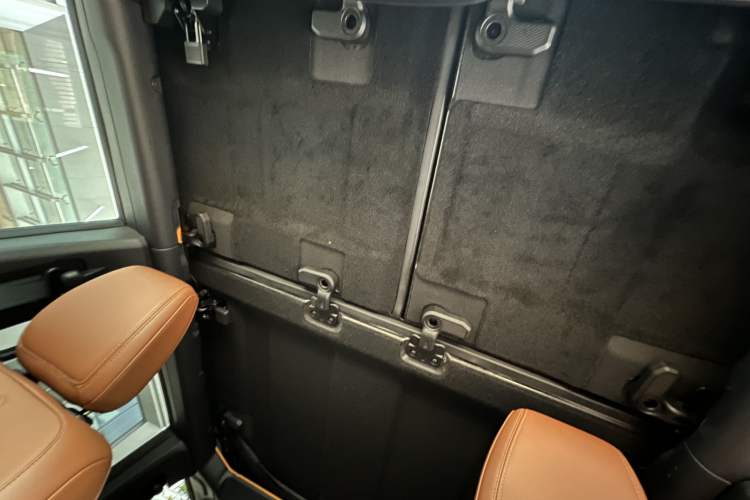 Used Ford Bronco 2024 2.3T Long Beach Headliner