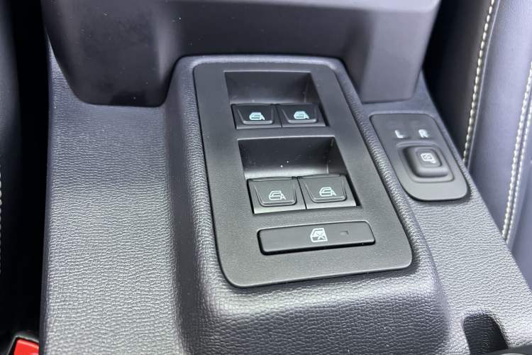 Used Ford Bronco 2024 2.3T Long Beach Interior 1