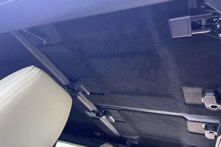 Used Ford Bronco 2024 2.3T Long Beach Interior 2