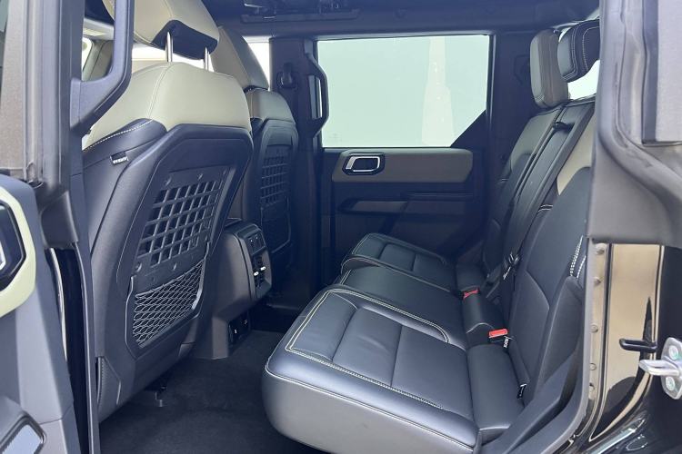 Used Ford Bronco 2024 2.3T Long Beach Interior 9