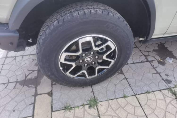 Used Ford Bronco 2024 2.3T Long Beach Left Front Wheel Hub