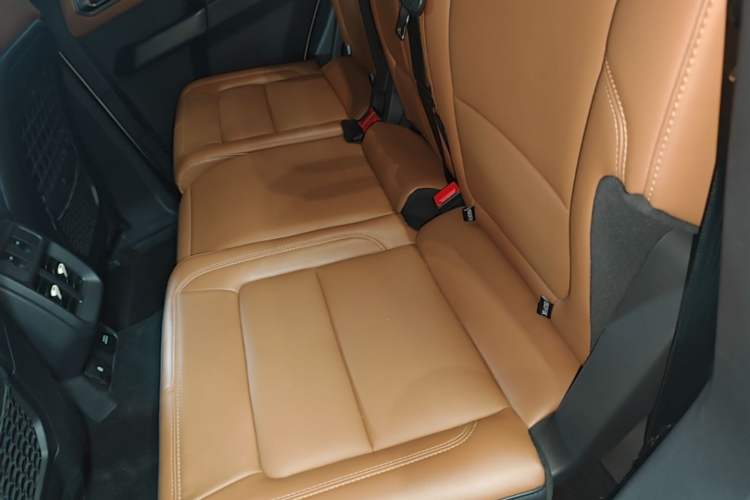Used Ford Bronco 2024 2.3T Long Beach Left Rear Seat