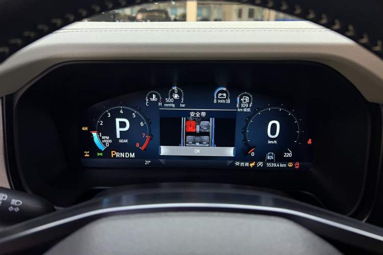 Used Ford Bronco 2024 2.3T Long Beach Odometer Close Up