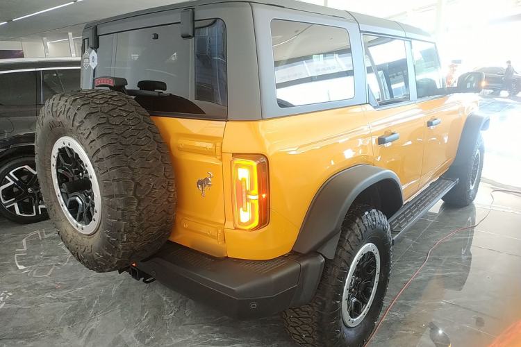 Used Ford Bronco 2024 2.3T Long Beach Big-Foot Off-Road Version Rear Right 45 Deg