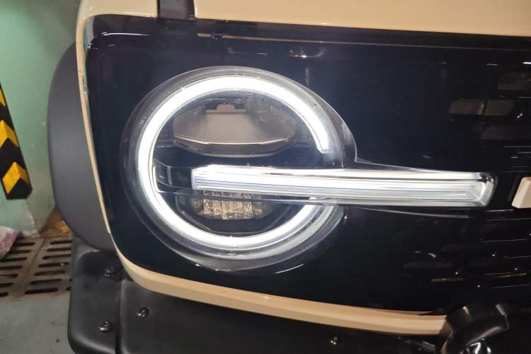 Used Ford Bronco 2024 2.3T Wilderness Right Front Headlight