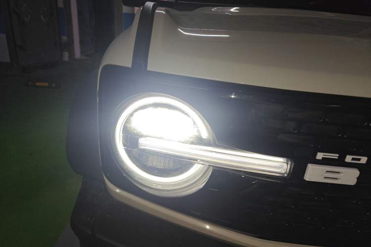 Used Ford Bronco 2024 2.3T Wilderness Right Front Headlight