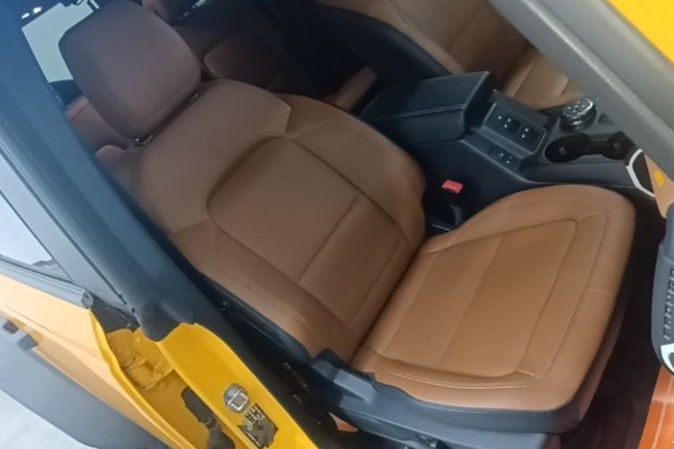 Used Ford Bronco 2024 2.3T Long Beach Big-Foot Off-Road Version Right Front Seat