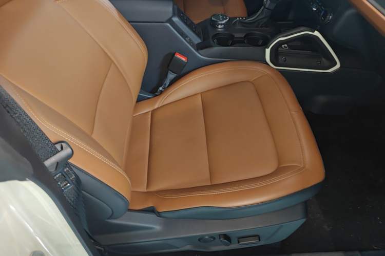 Used Ford Bronco 2024 2.3T Long Beach Right Front Seat