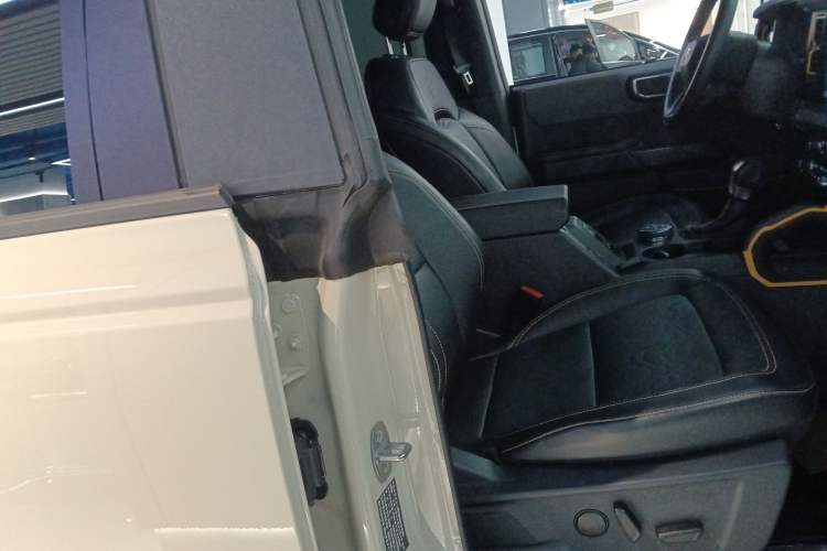 Used Ford Bronco 2024 2.3T Wilderness Right Front Seat