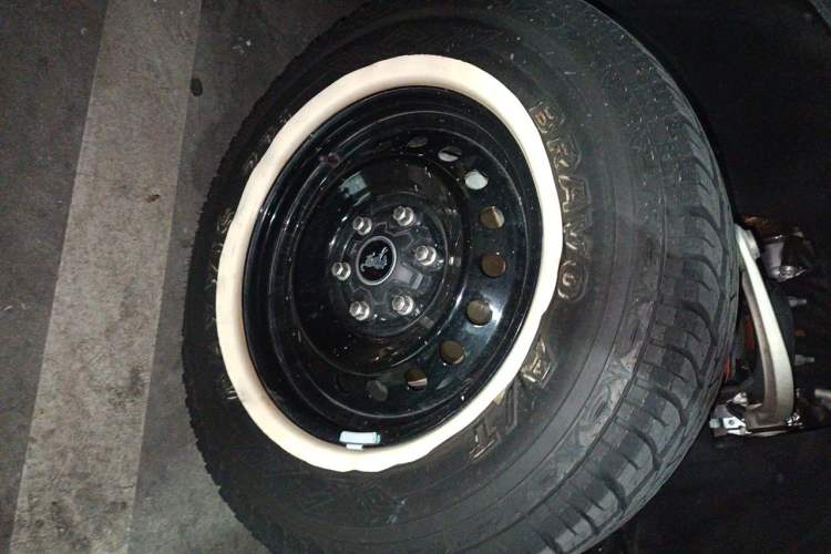 Used Ford Bronco 2024 2.3T Diamond Edition Right Front Wheel Hub