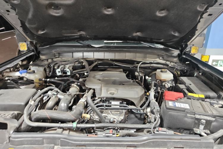 Used Ford Bronco 2025 2.3T Big Dune Limited Custom Edition Engine Bay