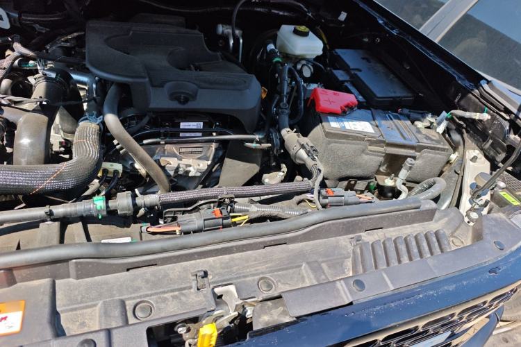 Used Ford Bronco 2025 2.3T Big Dune Limited Custom Edition Engine Bay Left