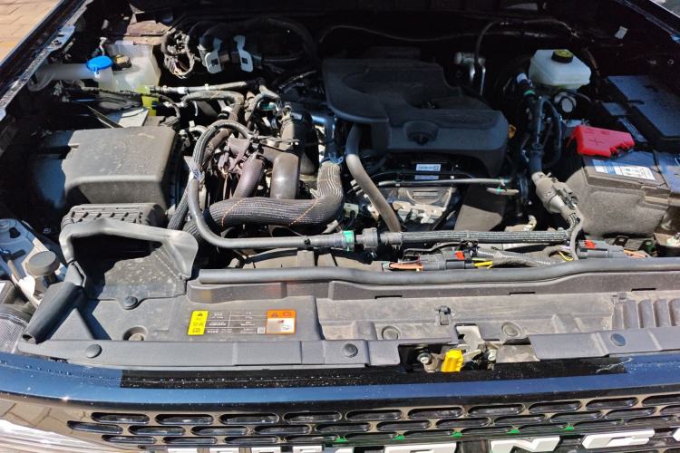 Used Ford Bronco 2025 2.3T Big Dune Limited Custom Edition Engine Bay