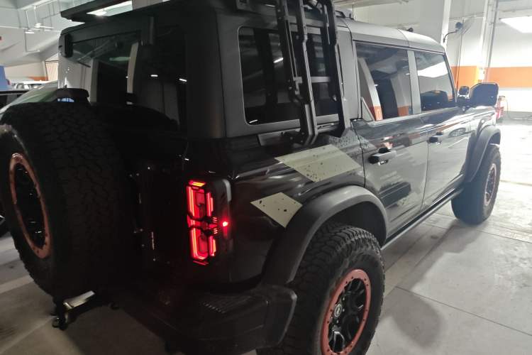 Used Ford Bronco 2025 2.3T Big Dune Limited Custom Edition Rear Right 45 Deg