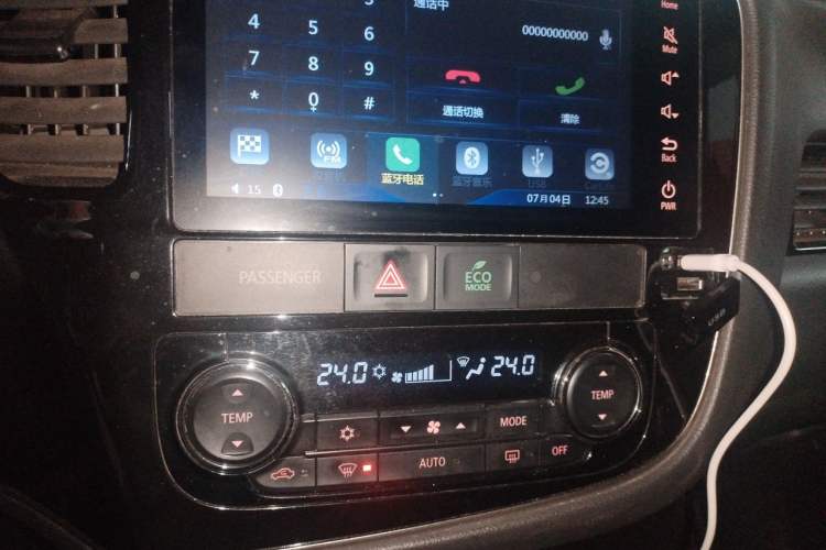 Used Ford Bronco 2025 2.3T Big Dune Limited Custom Edition Audio And AC Panel